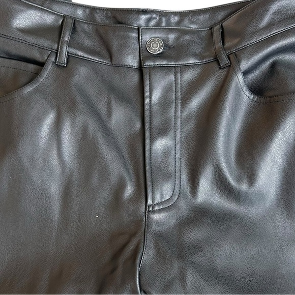 Vegan leather black pants, L-XL, high-waisted, wide legs, Grunge Streetwear - Picture 4 of 9